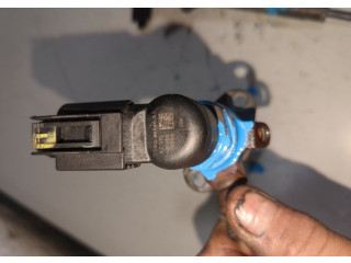 Форсунка топливная Jaguar XJ 2003–2008 5U9Q9K545AA