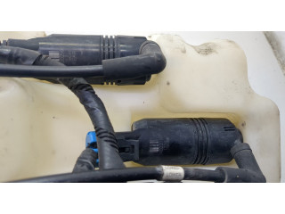 Бачок омывателя Cadillac SRX 2003-2009 88958249