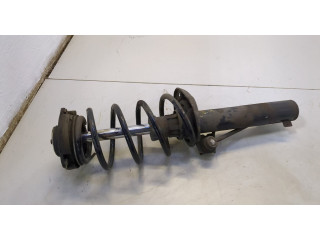 Стойка амортизатора Audi Q3 2011-2018 5N0413031AE, 5N0411105AK