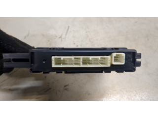 Блок комфорта  Toyota Prius 2015-2019        