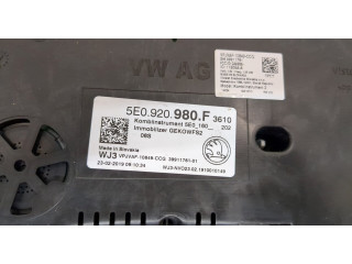 Панель приборов Skoda Octavia (A7) 2017-2021