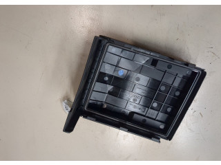 Крышка блока предохранителей Volkswagen Caddy 2004-2010