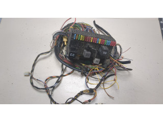 Блок предохранителей  Volkswagen Transporter 4 1991-2003           2.4