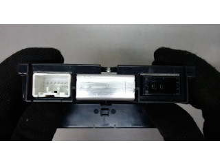 Дисплей бортового компьютера  Volvo V50 2007-2012 30797719        