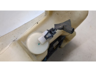 Бачок омывателя Cadillac Escalade 2 2001-2006 12487671