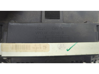 Панель приборов  Ford Escape 2015-2019       VPCL8F10894B     