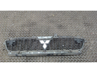 Решетка радиатора  Mitsubishi Outlander XL 2006-2012           2.4 