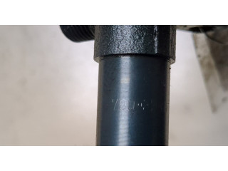 Форсунка топливная Mitsubishi Pajero / Montero 2000-2006