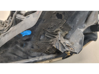 Фара передняя  Infiniti QX56 2004-2010 правая 