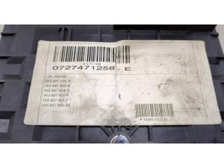 Блок предохранителей Volkswagen Caddy 2004-2015