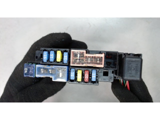 Блок предохранителей Nissan Pathfinder 2004-2014 4.0