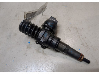 Форсунка топливная Volkswagen Caddy 2004-2010 038130073BN