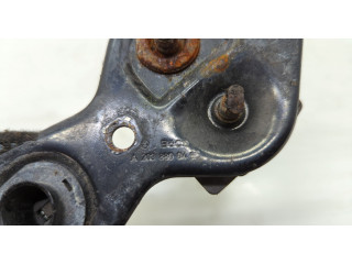 Замок капота  Mercedes GL X164 2006-2012     