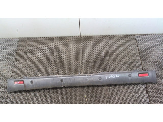 Бампер Nissan Primastar задний 8502000QAB, 8502000QAE