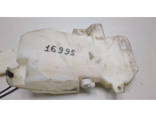 Бачок омывателя Chevrolet Tahoe 2006-2014 25731418