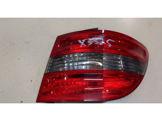 Задний фонарь          