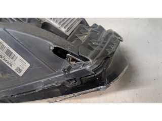 Фара передняя  Volvo XC90 2014-2019 правая 