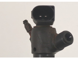 Форсунка топливная  Skoda Octavia (A7) 2013-2023    04L130277BF     