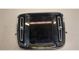 Дисплей бортового компьютера Volvo XC40