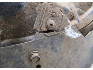 Фара передняя Mitsubishi Montero Sport / Pajero Sport 1996-2008 правая