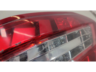 Задний фонарь          