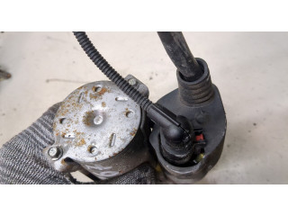 Стартер Volkswagen Golf 5 2003-2009 1.4