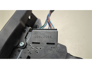 Замок багажника  Chevrolet Tahoe 2006-2014       