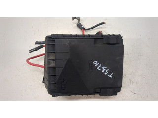 Блок предохранителей Audi Q3 2011-2018