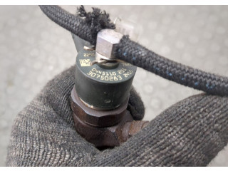 Форсунка топливная Volvo XC70 2000-2007 8603595