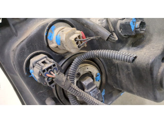 Фара передняя  Chrysler 300C 2004-2011 правая 