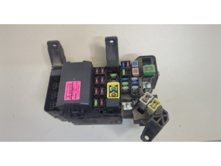 Блок предохранителей Mitsubishi Pajero / Montero 2000-2006