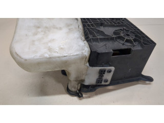 Бачок омывателя  Ford Expedition 2006-2014     5.4