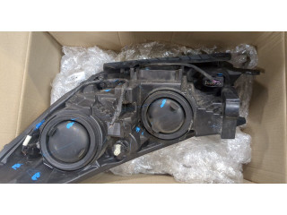 Фара передняя  Ford Escape 2015- правая 