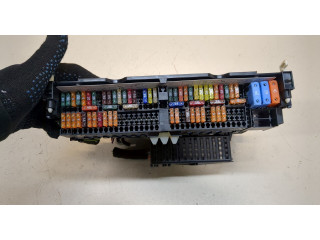 Блок предохранителей  BMW X3 E83 2004-2010      8364540   
