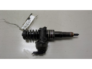 Форсунка топливная  Volkswagen Golf Plus    038130073AG     