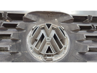 Решетка радиатора Volkswagen Passat 6 2005-2010 3C0853651AD
