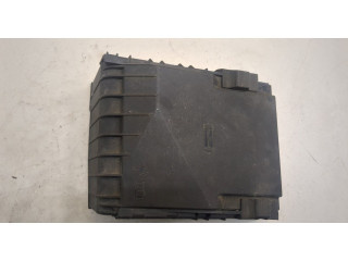 Крышка блока предохранителей  Volkswagen Golf 5 2003-2009         