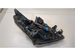 Фара передняя Toyota Urban Cruiser левая