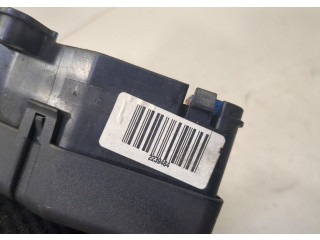 Блок предохранителей Skoda SuperB 2001-2008 239464 2