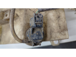 Бачок омывателя  Mitsubishi Pajero / Montero 2000-2006    