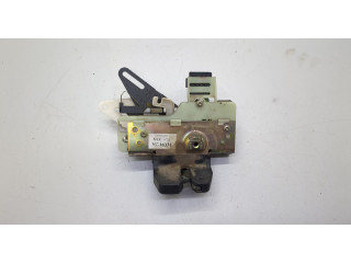 Замок багажника  Volvo V70 2001-2008       