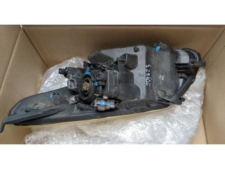 Фара передняя  Toyota Urban Cruiser правая 