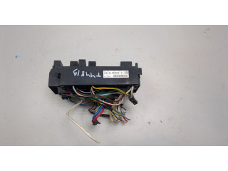 Блок предохранителей Mitsubishi Carisma