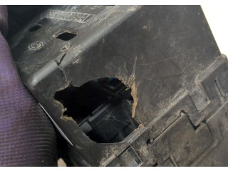 Блок реле  Ford Fusion 2002-2012          1.6