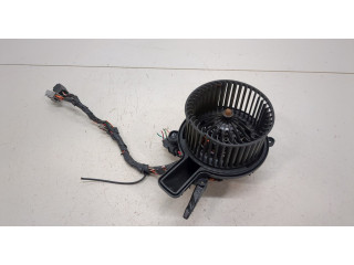 Моторчик печки  Chevrolet Tahoe 2006-2014 84156077    84156077   