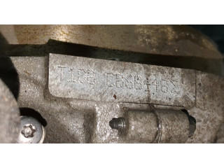 Клапанная крышка двигателя ДВС  Ford C-Max 2010-2015 1.6     