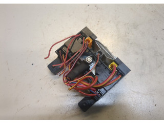 Блок предохранителей Mercedes E W211 2002-2009 2115450301 3.2