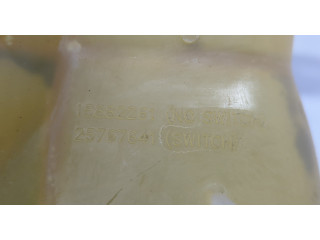 Бачок расширительный  Cadillac SRX 2003-2009 15882261   