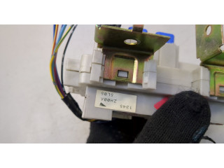 Блок предохранителей  Infiniti QX56 2004-2010         