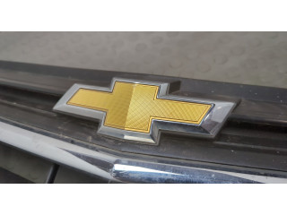 Решетка радиатора  Chevrolet Equinox 2017-2024          84150736